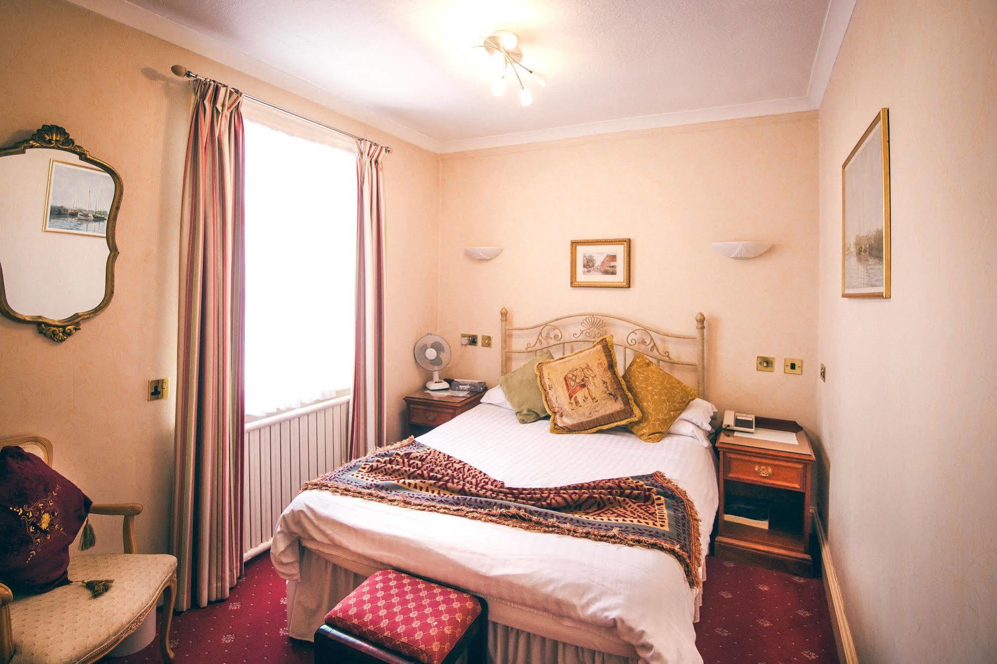 The Revere Hotel Saint Helier Eksteriør billede